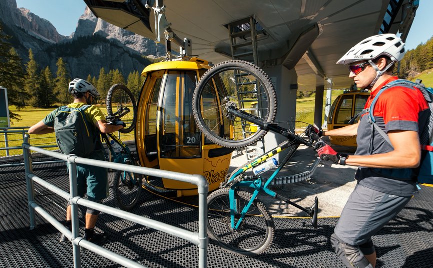 DOLOMITES Val Gardena