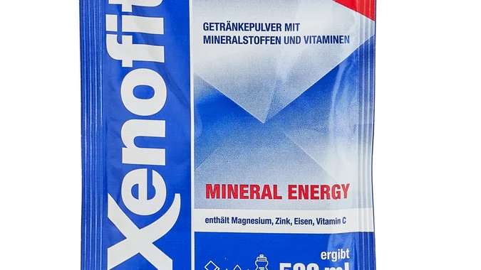 Mountain Bike Holidays © Xenofit GmbH Xenofit Mineral Energy Getränkepulver in blauer und roter Verpackung