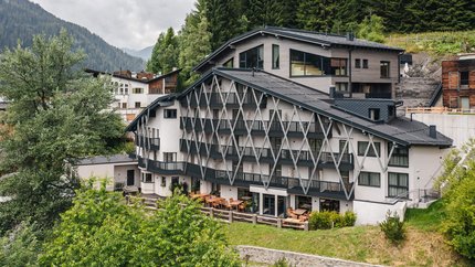 Hotel Arpuria | Hidden Luxury Mountain Home